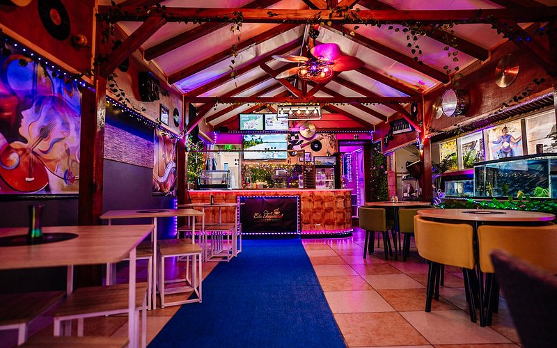 Boombastic Cafe